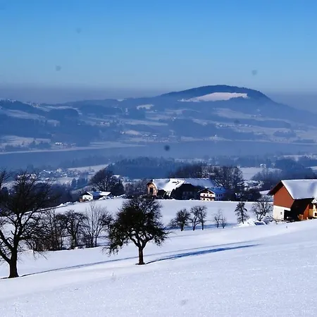 菲力霍夫埃德梅农家乐 农家乐 沼泽附近策尔